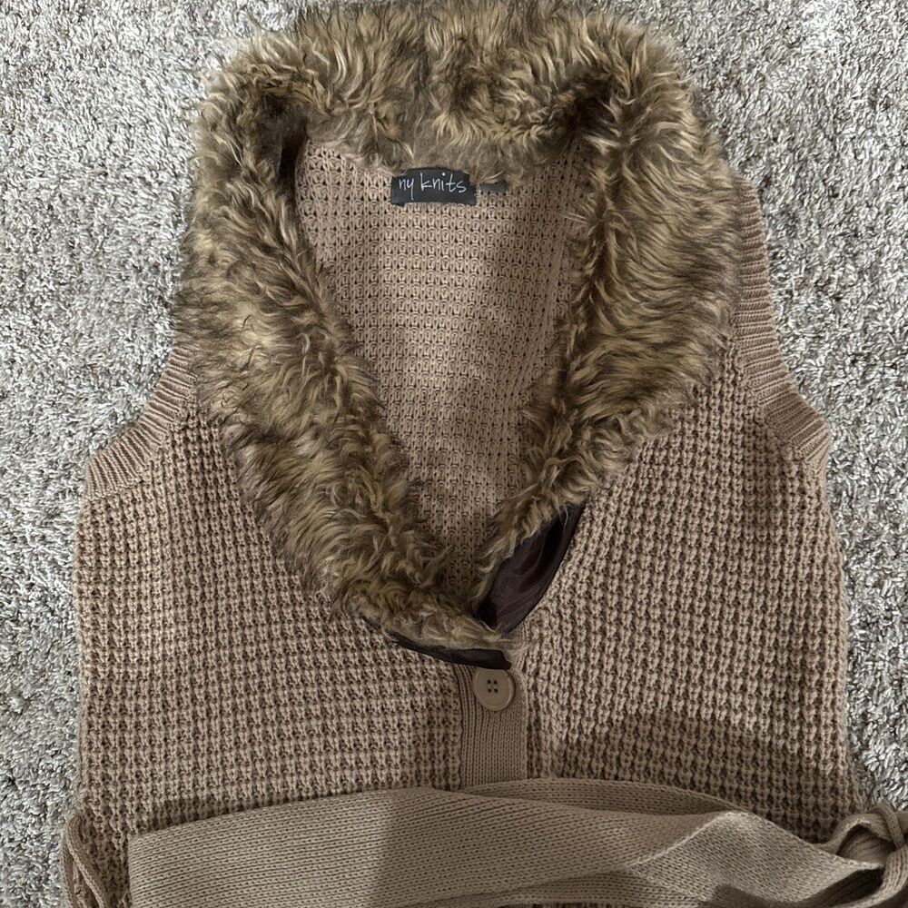 Womens Sweater Vest Tan Faux Fur Collar Button Up Size Medium Belted Penny Lane